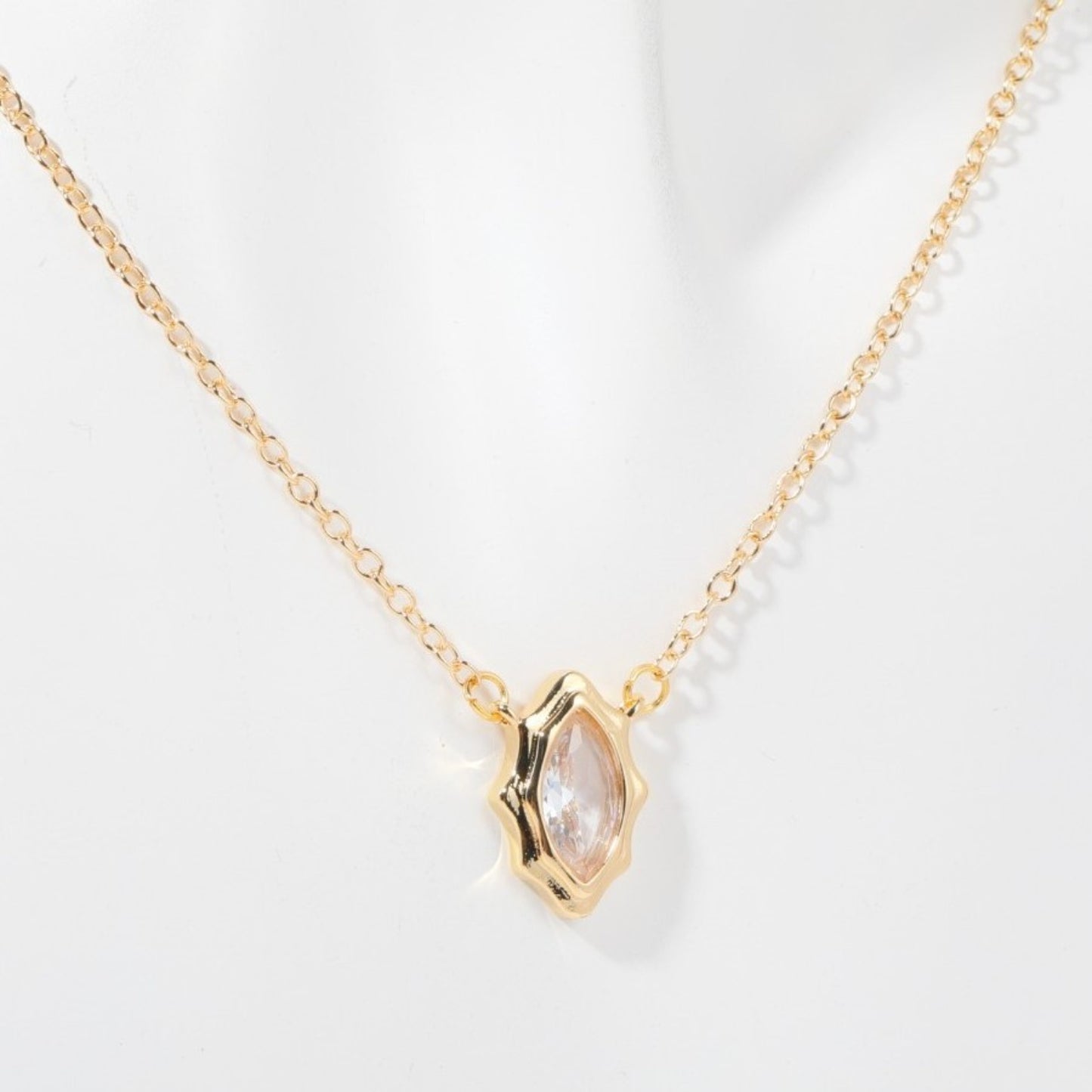 Inlaid Zircon Brass Pendant Necklace