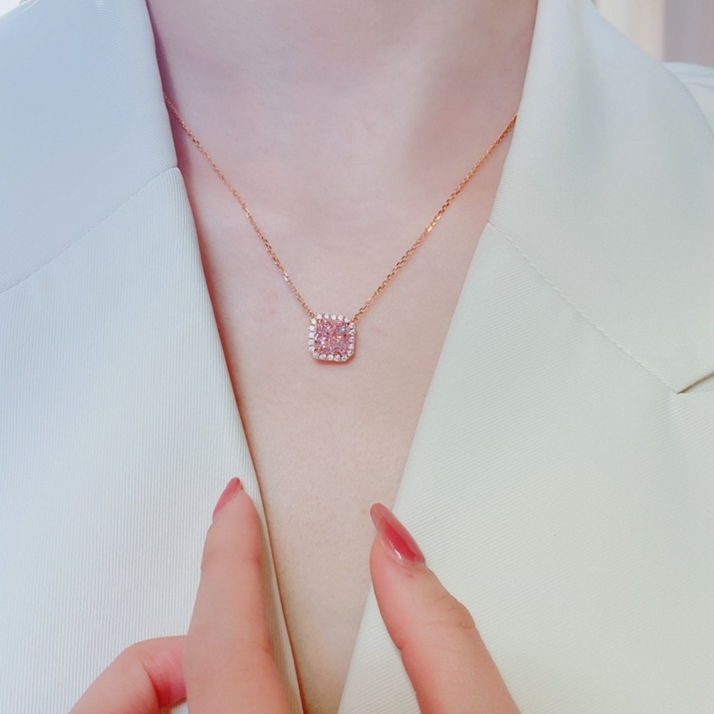 Rose Gold-Plated Artificial Gemstone Square Necklace